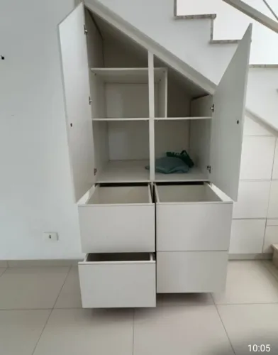 Armário para debaixo de escada em MDF 