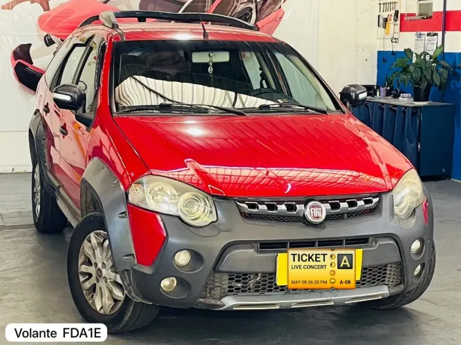 Fiat Palio Weekend Adventure Locker 1.8 Flex 2013