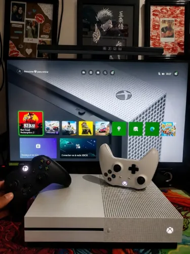 XBOX 1TB COMPLETO + 2 CONTROLES