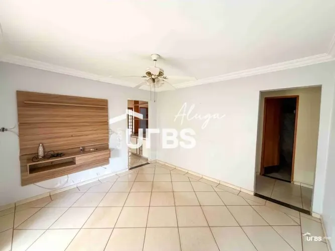 Casa, 131 m², 4 qts, , 3 vagas, Setor Centro Oeste