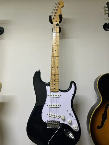Guitarra Fender 