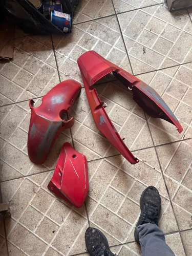 Pintura em peças de moto