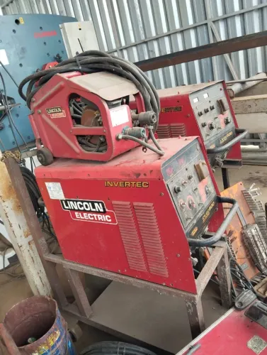 MAQUINA DE SOLDA LINCOLN ELECTRIC CV/CC 500