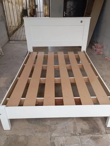 Cama de casal MDF sem colchão tamanho padrão 