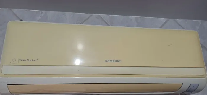 Ar-Condicionado Split Samsung 9.000 BTUs - Ótimo Estado