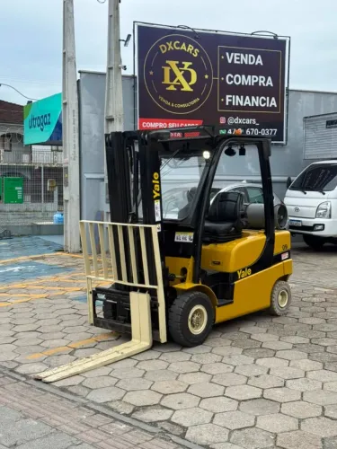 Empilhadeira GLP Yale 50 LX Ano 2014