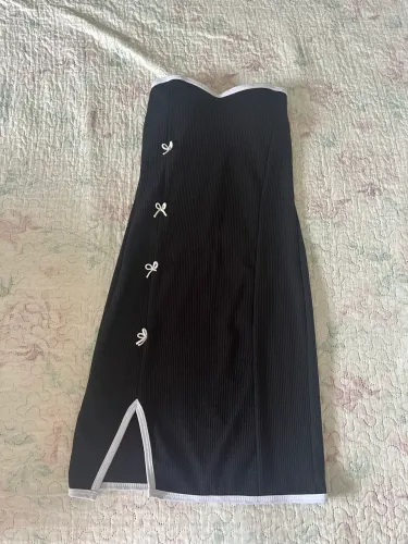 Vestido preto tubinho tomara que caia 