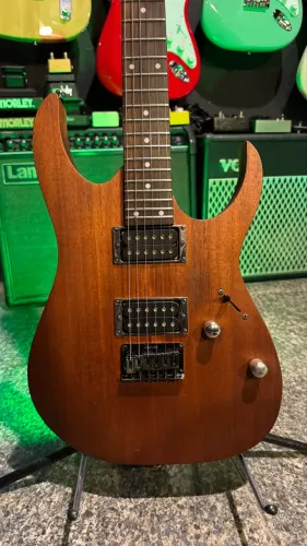 Guitarra Ibanez RG421