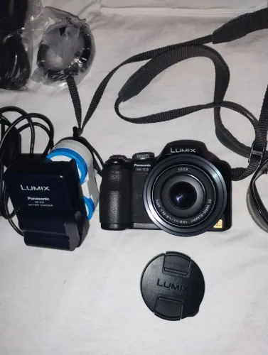 Câmera fotográfica profissional Panasonic FZ 28