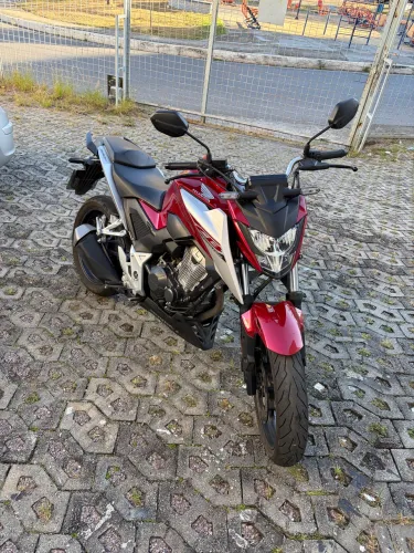 HONDA CB300F TWISTER