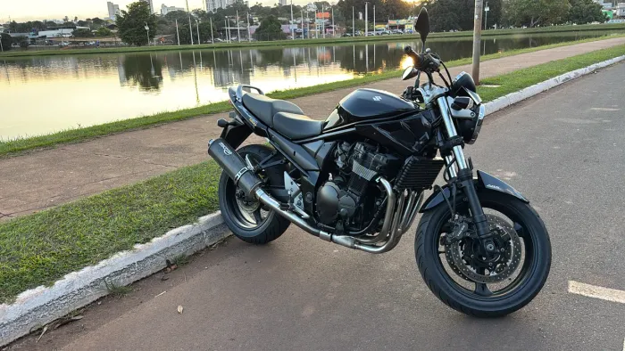 Moto com excelente estado de conservação