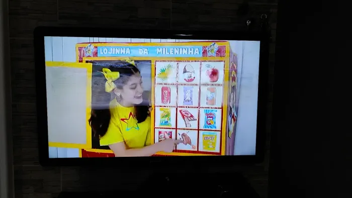 Televisão Phillips 46 polegas com defeito na tela