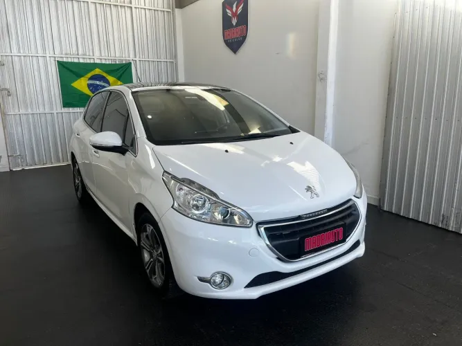 Peugeot 208 Griffe 1.6 Flex 16V 5P Aut. 2014