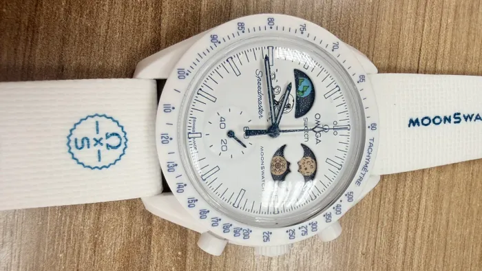 Relógio Omega x Swatch (Snoopy - Branco) importado