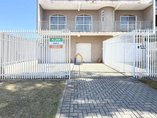 Ponto comercial com 96,00 m² no bairro Capão Raso.