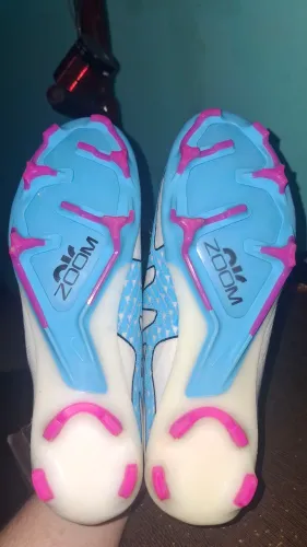 Chuteira Nike Mercurial