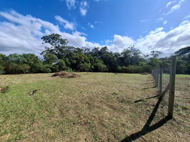 Terreno na beira da lagoa