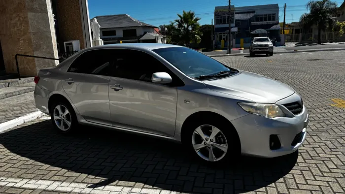 Toyota Corolla XEI 2.0 Flex 16V Aut. 2012
