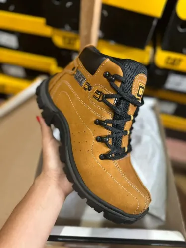 BOTA COTURNO CATERPILLAR AMARELA UNISSEX 