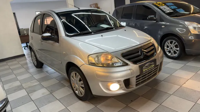 Citroen C3 Exclusive 1.4 Flex 8V 5P 2011