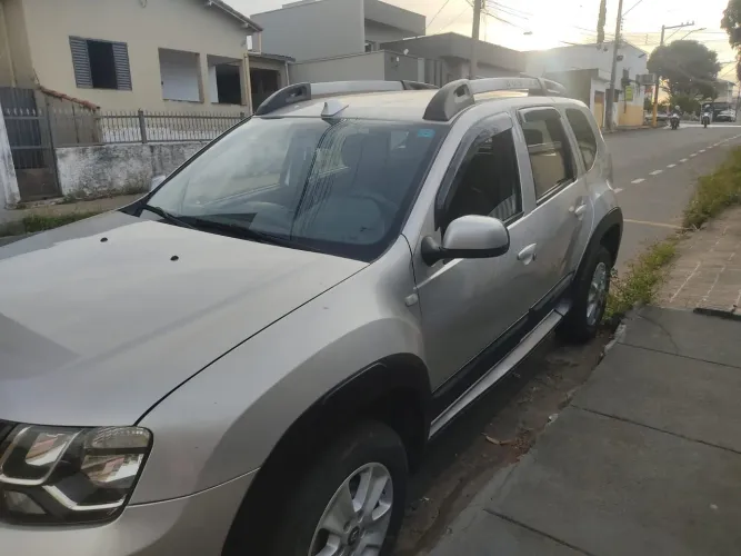 Renault Duster Dynamique 2.0 Hi-flex 16V Mec. 2017