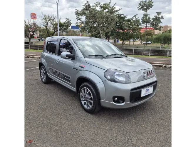 Fiat Uno Sporting 1.4 EVO Fire Flex 8V 4P 2012