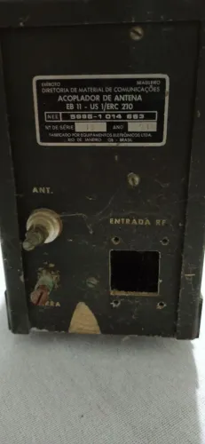 Acoplador entre rádio e antena EB11
