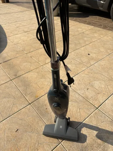 aspirador de pó vertical Electrolux PowerSpeed Plus