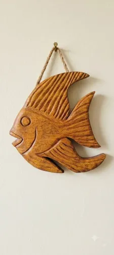 Escultura de Peixe entalhado em madeira