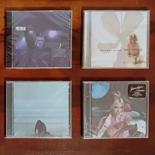 CDs LACRADOS Portishead Tanya Donnely Foals Dua Lipa importado nacional