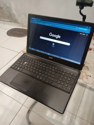 Notebook Acer aspire E1-572