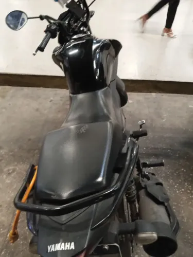 Yamaha 2023 unico dono, moto quitada !