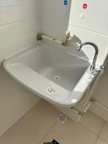 Tanque em mármore sintético 20L - 56cm x41cm cor branca ref: decoralita - Area de servic
