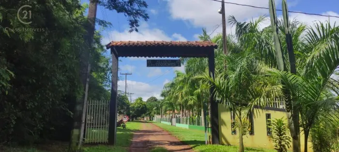 Chácara à venda em Londrina, Gleba Fazenda Palhano, com 3 quartos, com 3400 m²