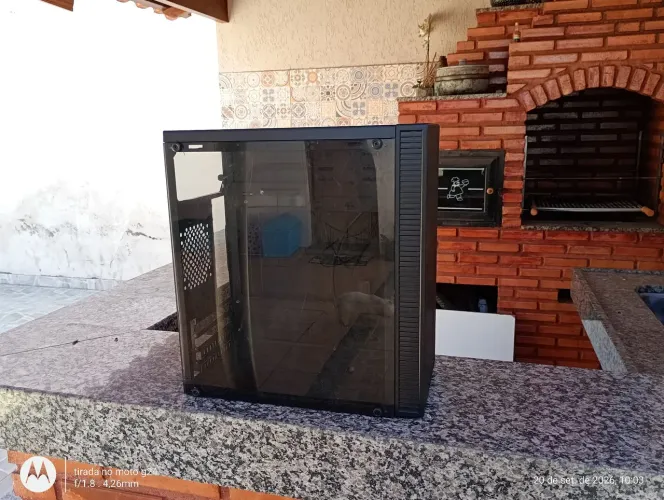 Gabinete TGT compacto