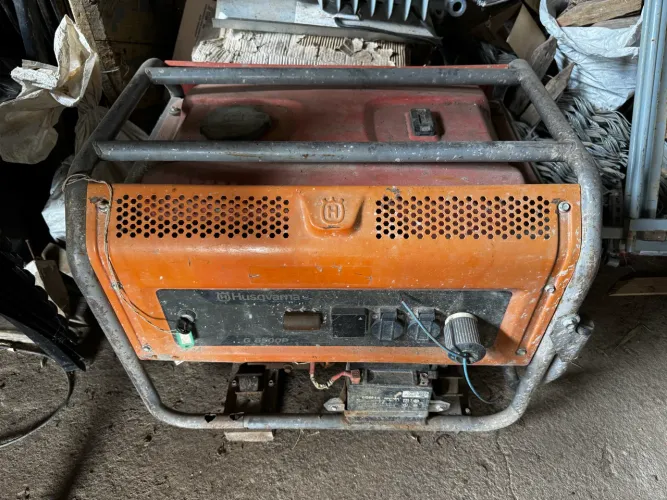Gerador De Energia Husqvarna G5500p Gasolina 11,4hp 5,5kw