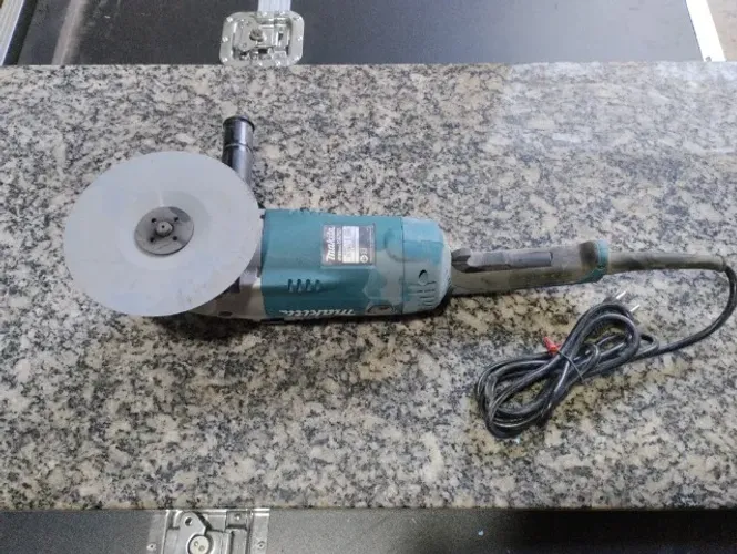 lixadeira angular industrial makita