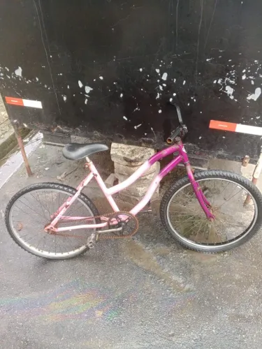 Bicicleta aro 24 em bom estado 