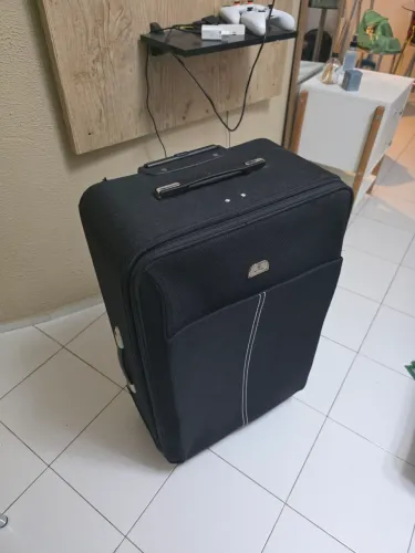 Mala de Viagem Grande Nettuno 78cm Tecido Expansível 4 Rodinhas Preta