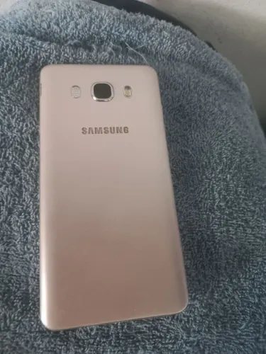 Vd/ j5 metal retirada de peças 