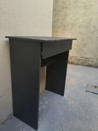 Vende se escrivaninha