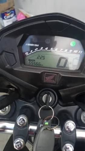 Vendo moto em ótimo estado de conservação 