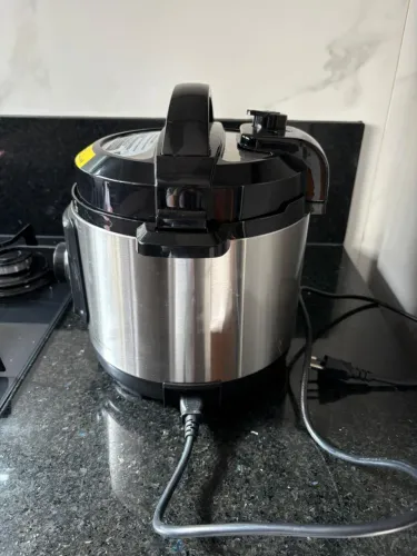 Panela de pressão elétrica 127V
