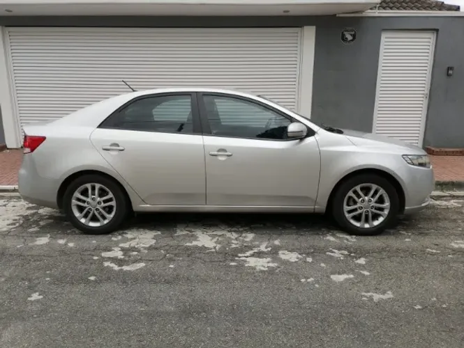 Kia Motors Cerato 1.6 16V Aut. 2011