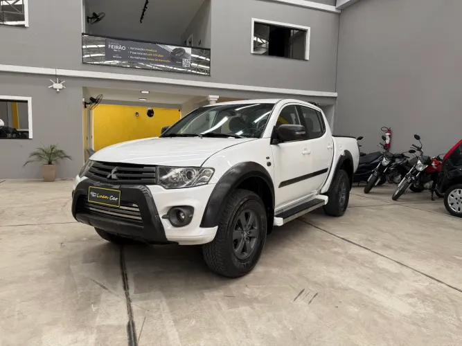 Mitsubishi L200 T.outdoor 3.2 CD TB Int. Dies. Aut. 2017