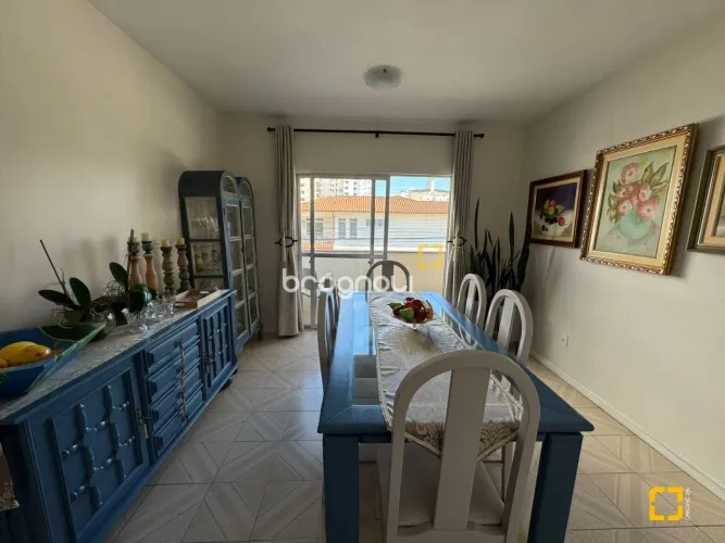 Apartamento com 3 dormitórios, 70 m² à Venda + vaga - Balneário- Florianópolis