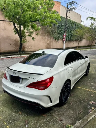 Mercedes-Benz CLA-250 Sport 4matic 2.0 16V 211cv Aut. 2015