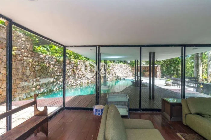 Gávea | Casa 11 quartos, sendo 4 suites