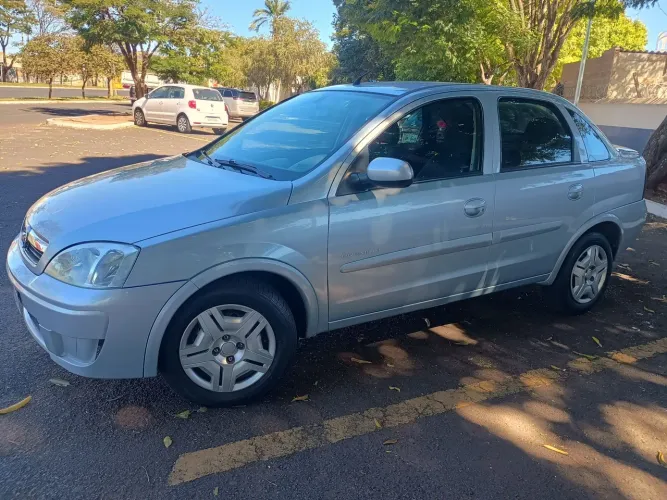 Chevrolet Corsa Sed. Premium 1.4 8V Econoflex 4P 2009