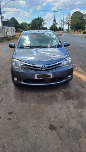 Toyota Etios XLS Sedan 1.5 Flex 16V 4P Mec. 2013